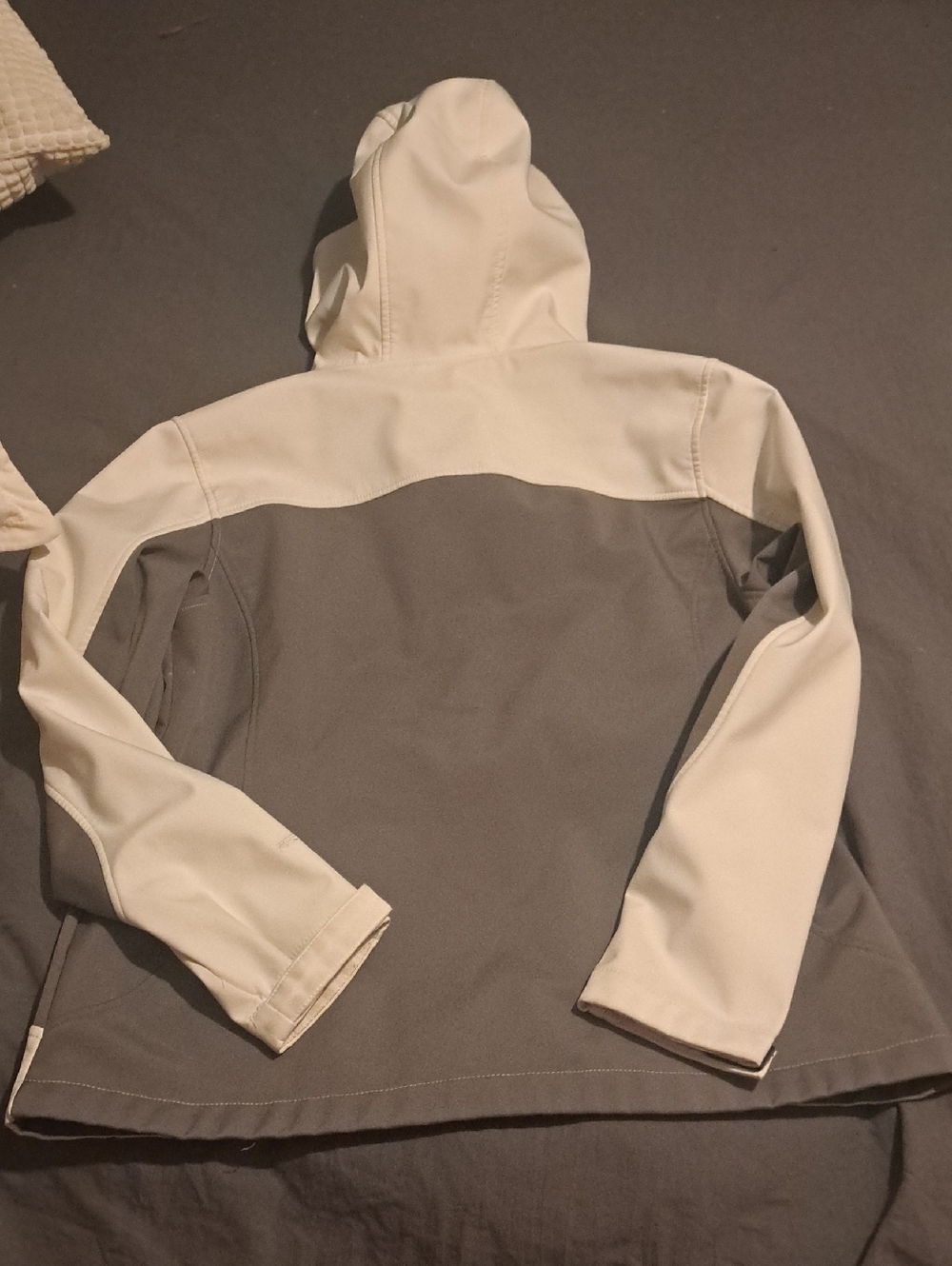 Nice Jacket - Picture 5 of 5